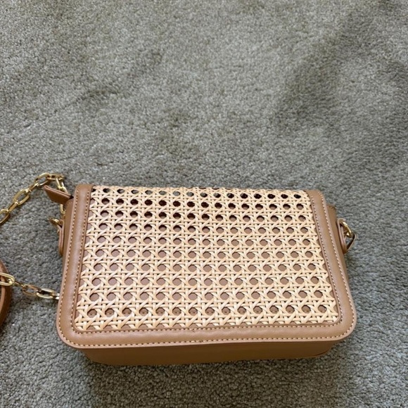 Shiraleah Soleil Shoulder Crossbody Tan Cream Woven Gold Chain Bag - Picture 6 of 7